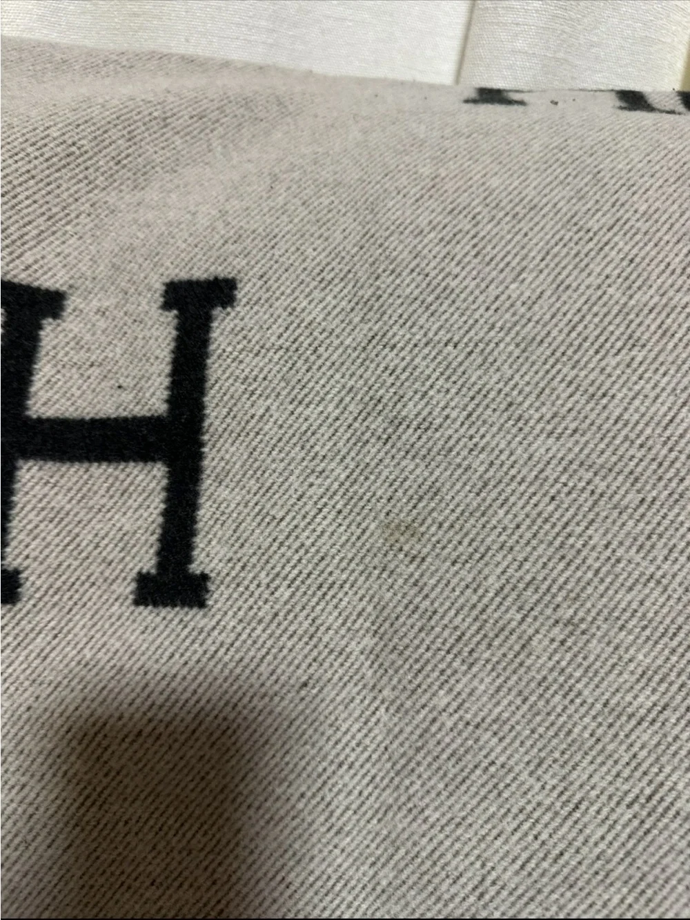 Hermes Avalon Throw Blanket in Écru and Dark Gray